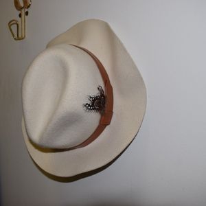 Chicos Hat, Brim Hat